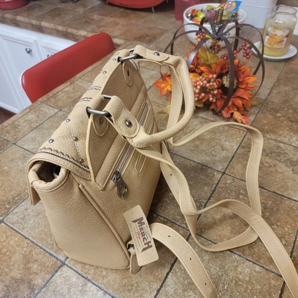 MONTANA WEST BACKPACK HANDBAG NEW WITH TAGS - Picture 3 of 3